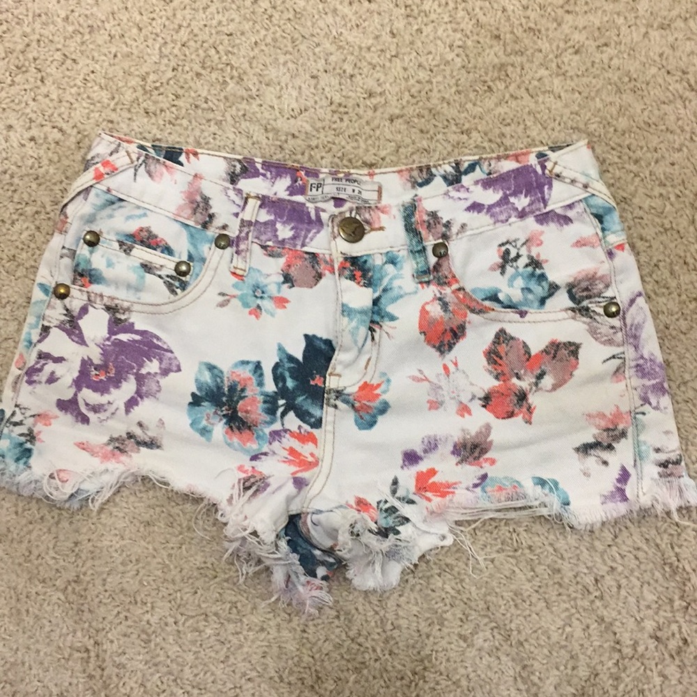 Free People distressed floral jean shorts 26